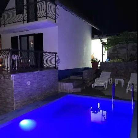 Villa Rml *